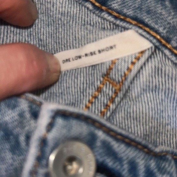 Women’s Rag & Bone Dre low rise relaxed fit boyfriend denim shorts size 27‎ - Picture 3 of 5